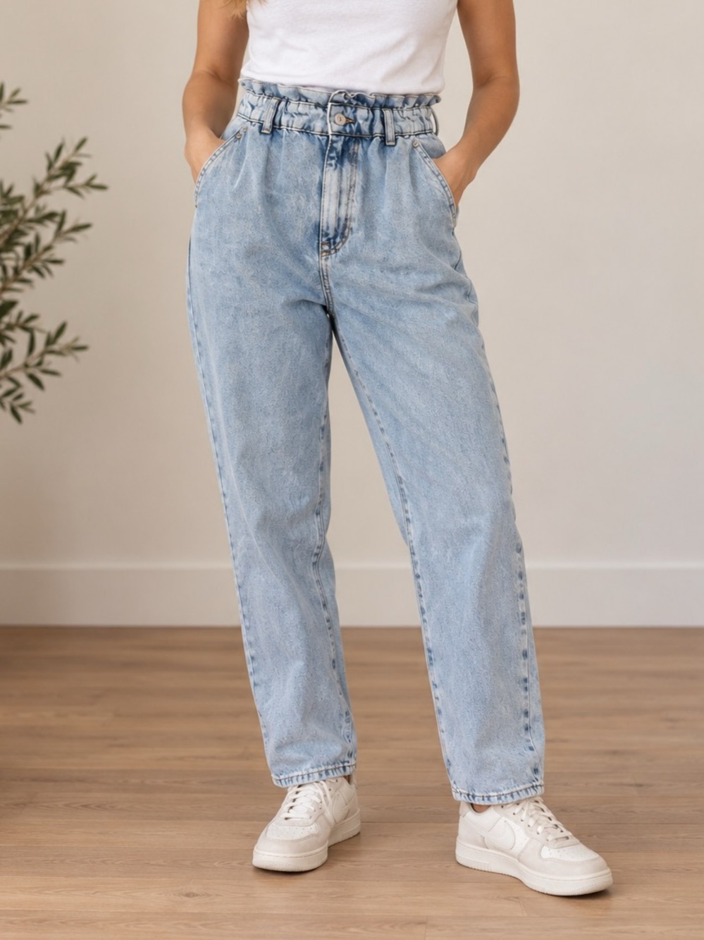 Zara Light Wash Paperbag Waist Baggy Jeans Size 8 Oversized Loose Fit Stretchy